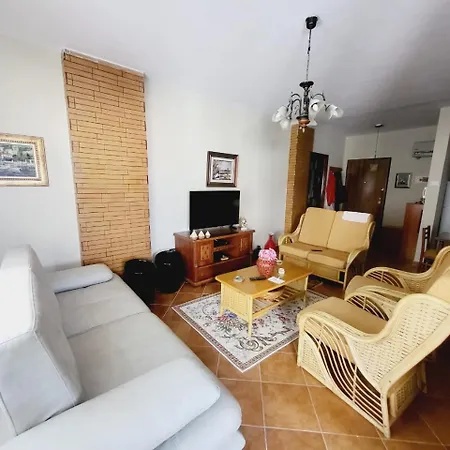 Appartamento Cosy Flat Steps From The Sea Durrës Esterno foto