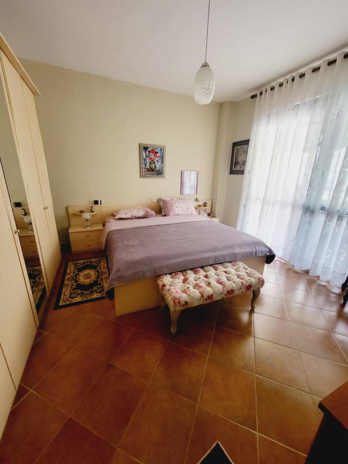 Cosy Flat Steps From The Sea Дуррес