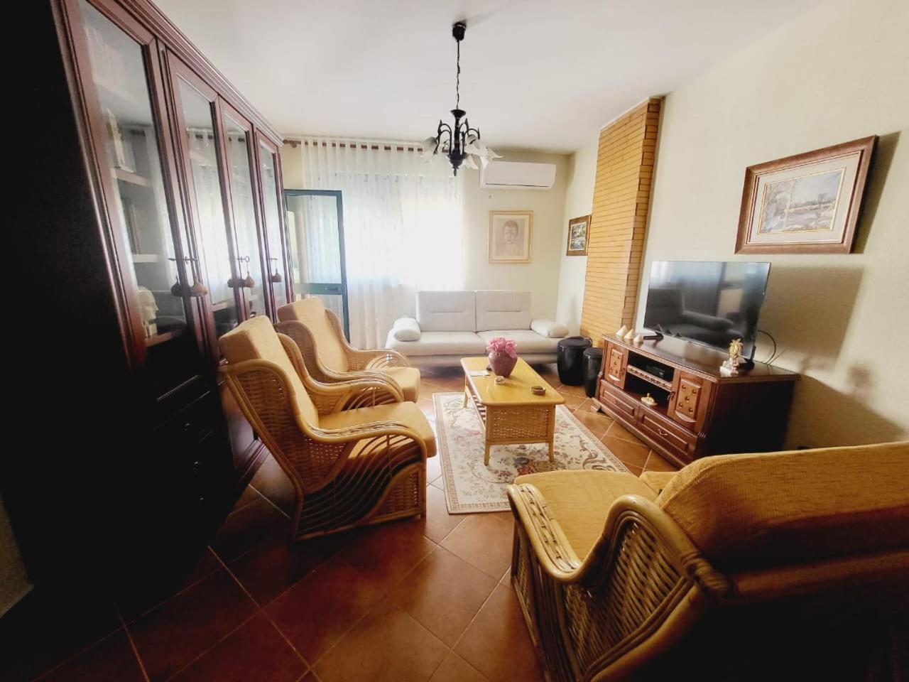 Cosy Flat Steps From The Sea Apartment Durres